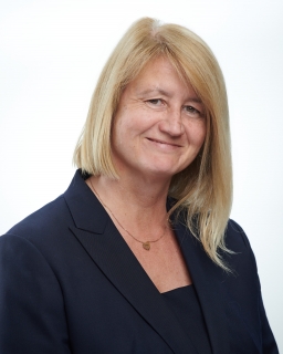 Louise Wolsey 210